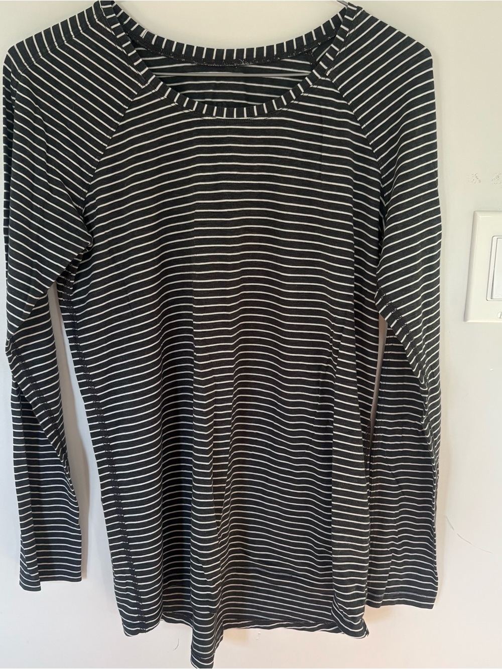 Lululemon Emerald Long Sleeve Modern Stripe Heathered Black White Size 8